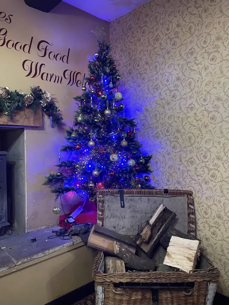 ADAM HORNER_The George Inn_Winterton_review