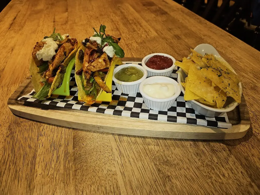 THE BUTCHERS ARMS Winterton_Winterton_slider_image_2