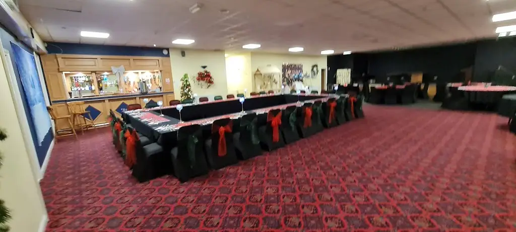 Lee Cranidge_RANGERS CAFE BAR ROOM FUNCTION_Winterton_recensione