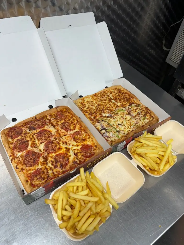 Menu_Pizza Hot_Winterton_image_3