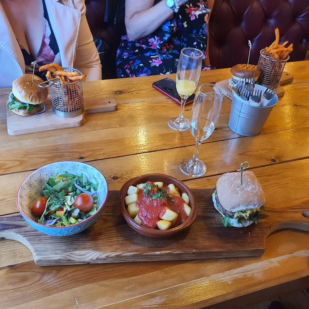 Menu_Squires Bar Wombwell_Wombwell_immagine_9