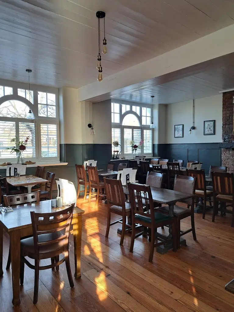 Nags Head_Wollaston_slider_image_1