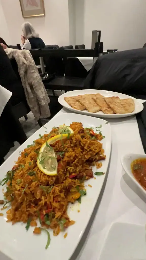 Khandan Indian Restaurant_Wollaston_slider_image_2