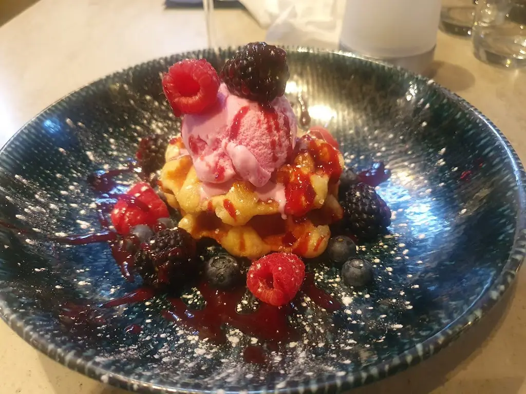 Amika Knight_Crown Wolverhampton_Wolverhampton_review