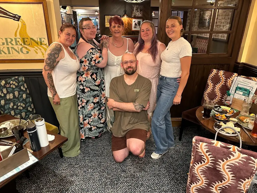 colin peate_The Two Greens_Wolverhampton_review