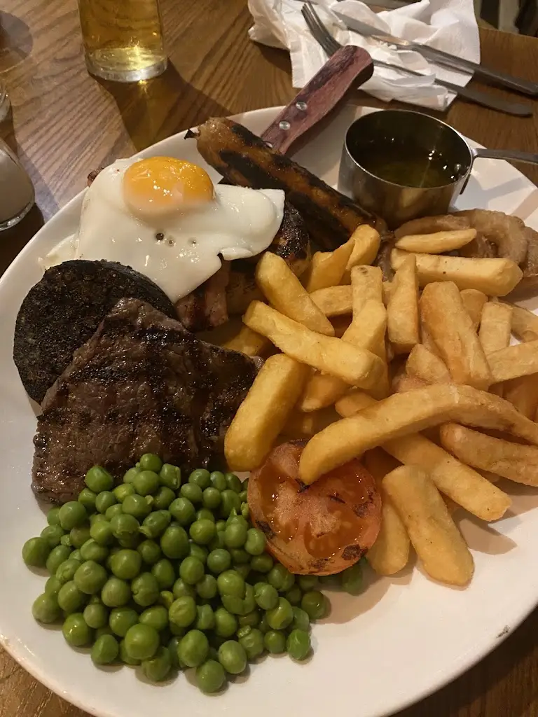 Rickie_The Two Greens_Wolverhampton_review