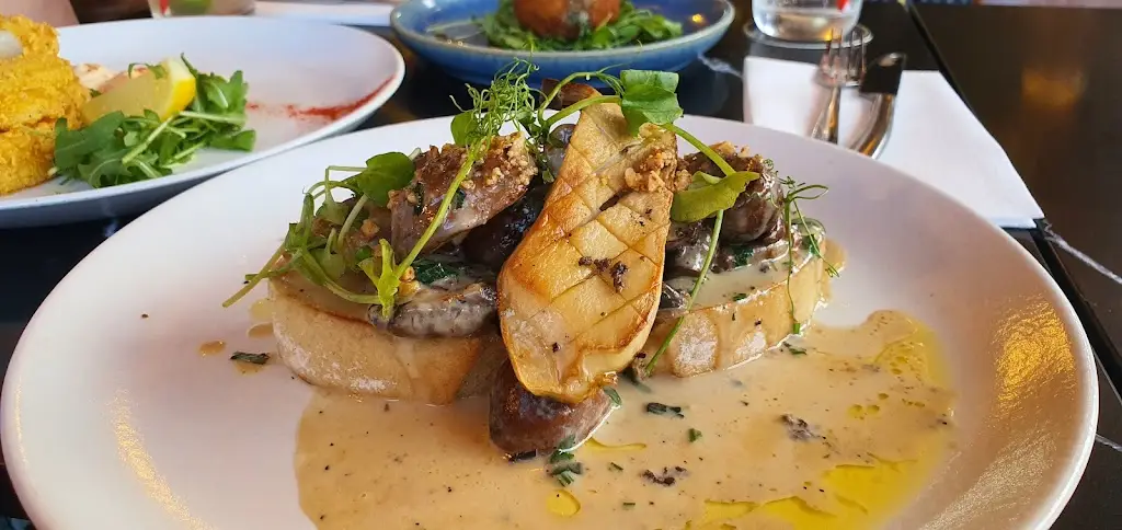 Nonna's_Woburn Sands_slider_image_3