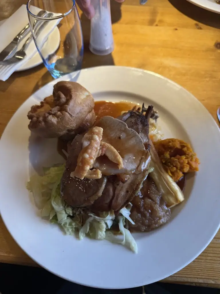 DanielleMay_The Birch_Woburn Sands_review