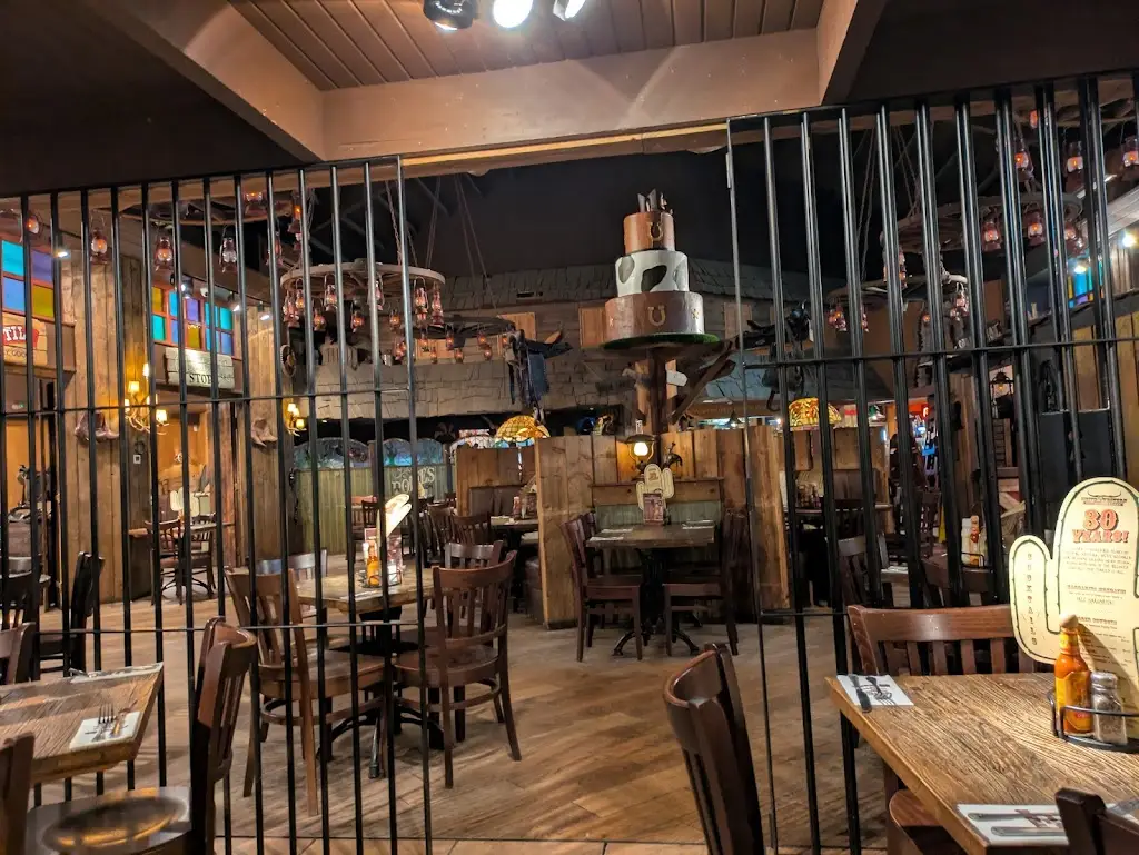 Perdeep Chandarh_Smith & Western | Tilgate Park_Bewbush_review