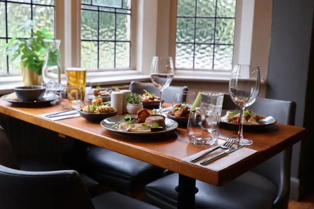 The Four Bells Inn_Woodborough_slider_image_1