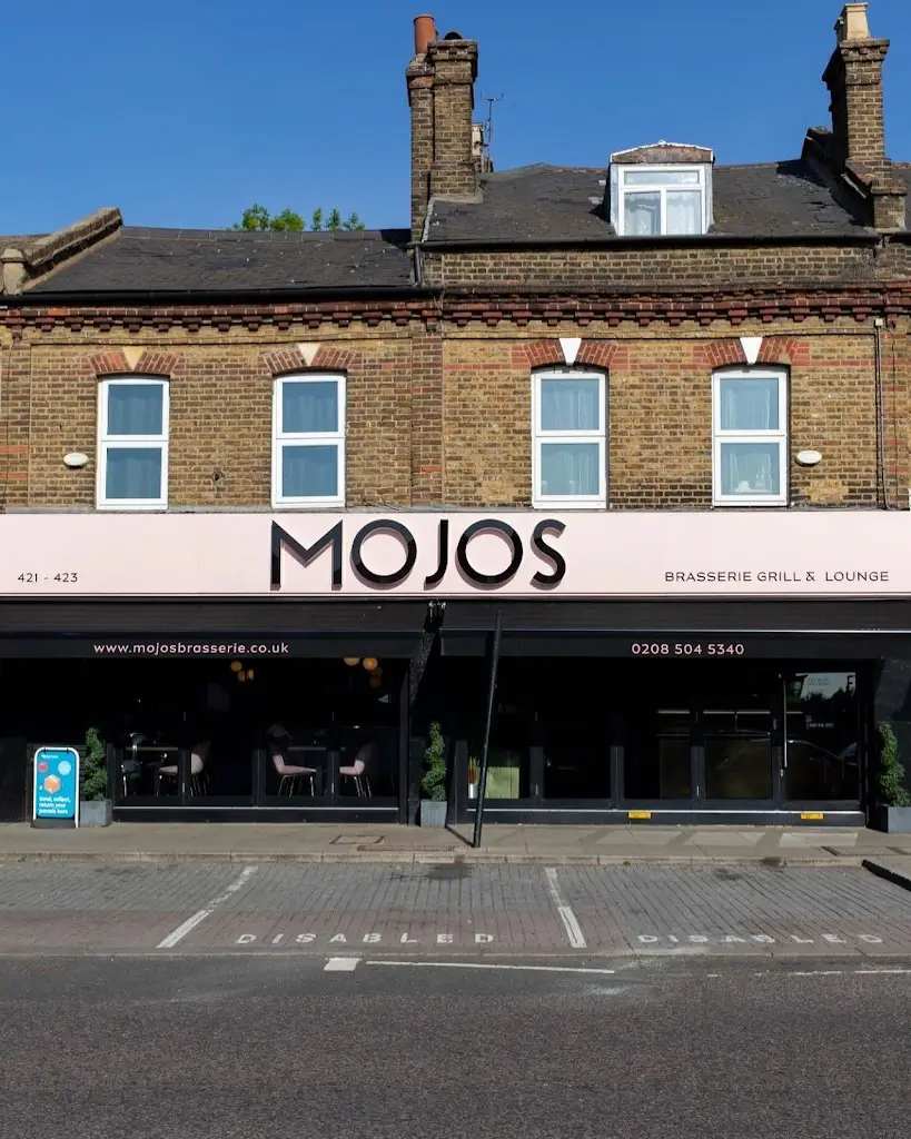 Mojos Brasserie restaurant in Woodford Green