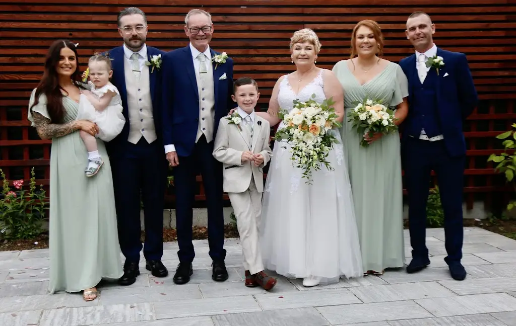 Carol Morning_The Woodcote Hotel / 610 Squadron Bar & Grill_Woodcote_review