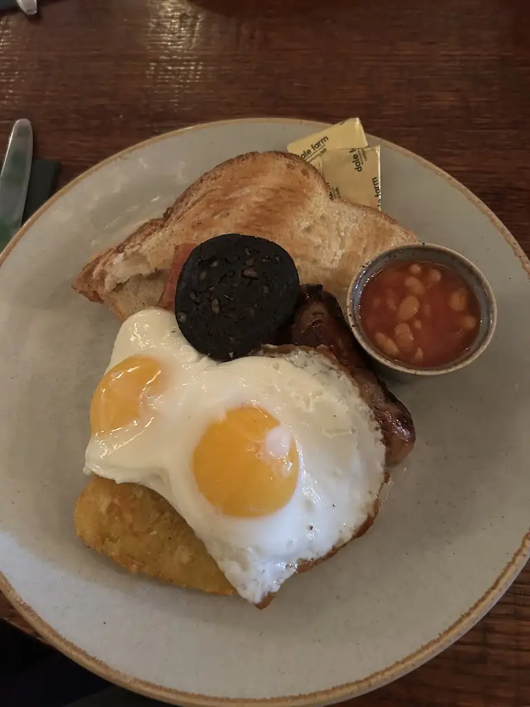 Drew Donaldson_The Bubble Room_Alderley Edge_review