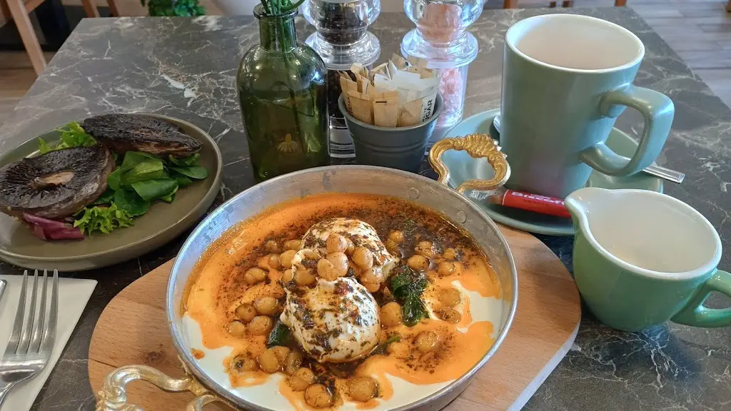 Jlynn Ly_Breeze_Witham_review