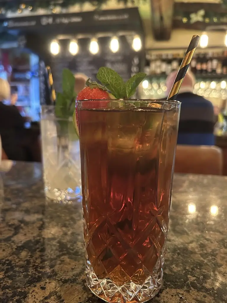 Julian Hoad_El Pulpo_Witham_review