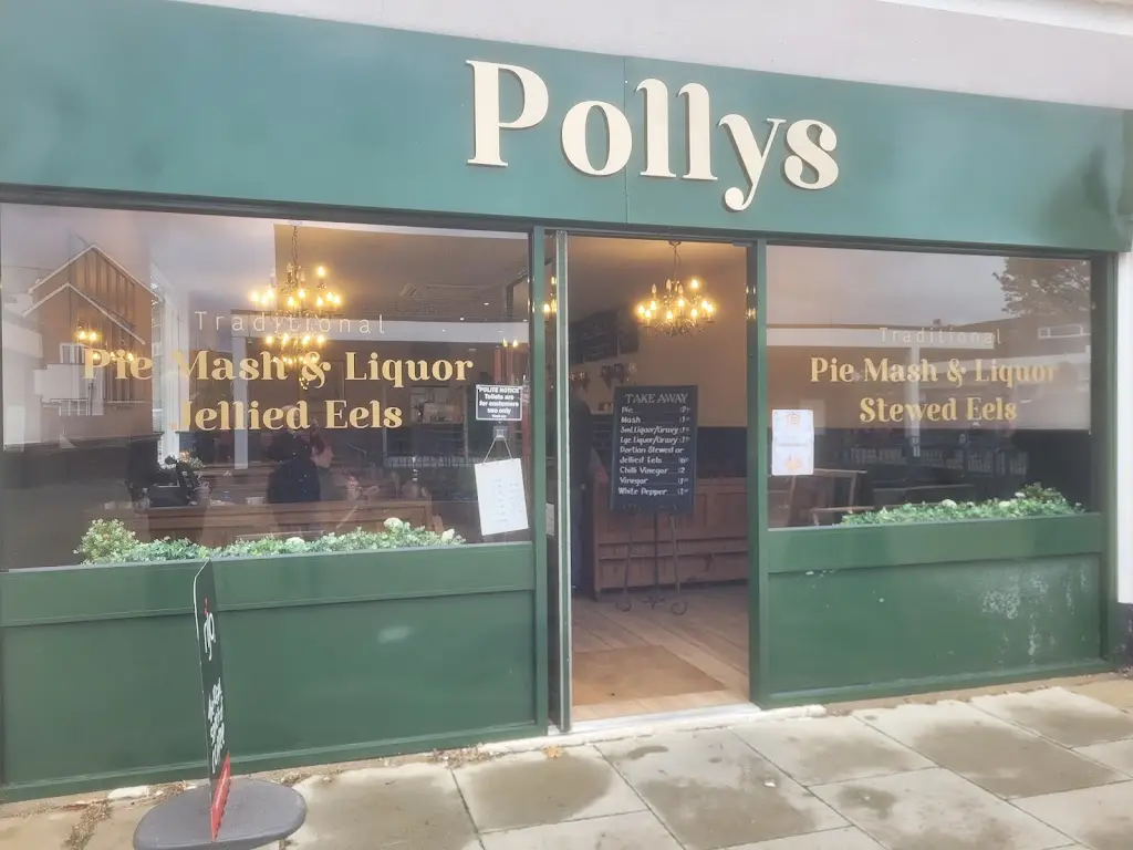 Pollys Pie & Mash restaurant in Witham