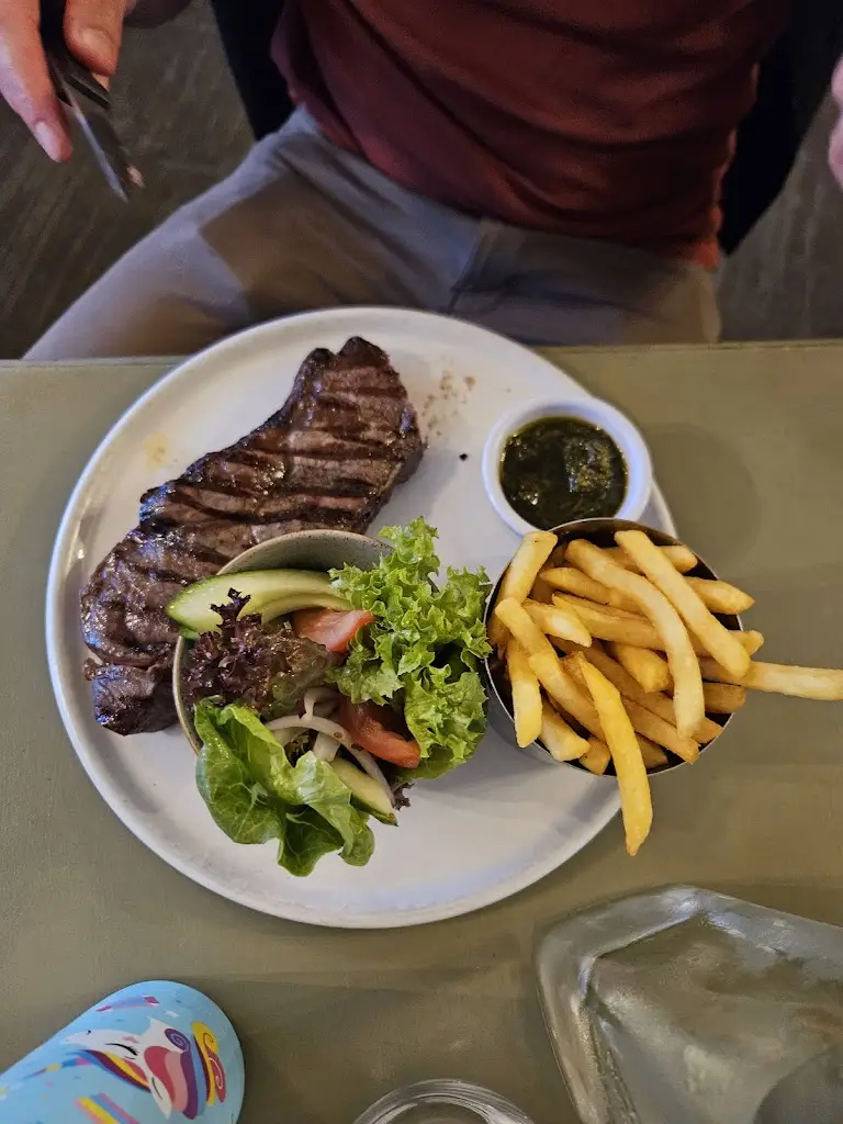 Leggylegg_86 Legg_The Birdham at Bembridge_Bembridge_review