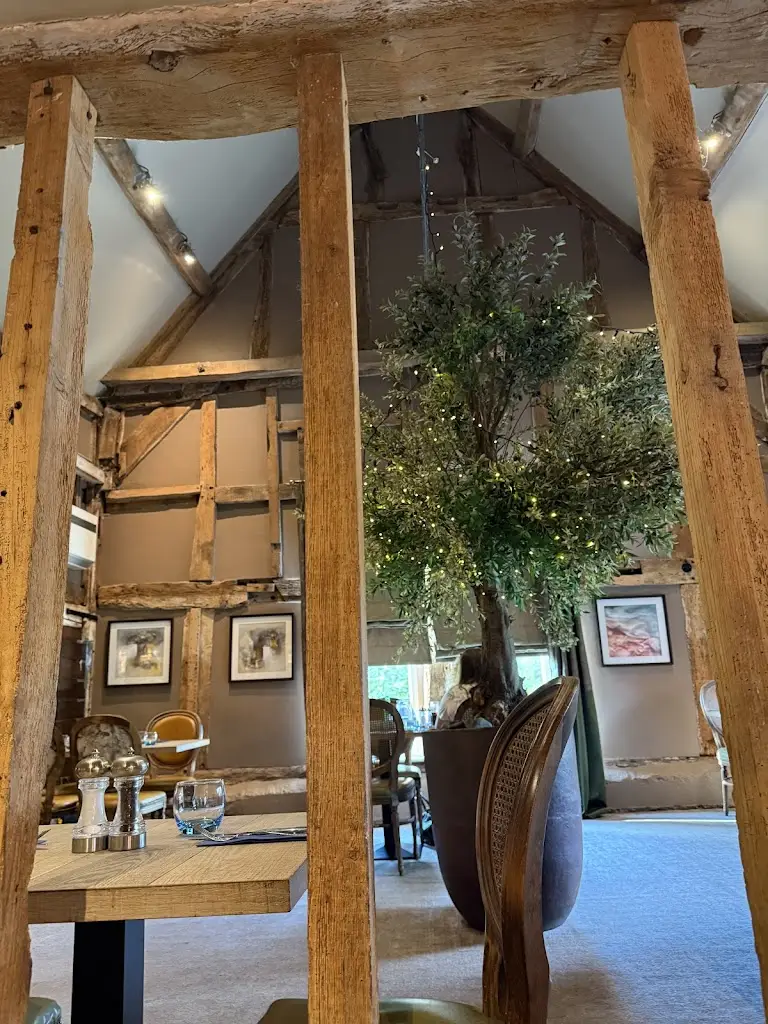 K Andrews_Ego at Manor Farm, Worcester_Worcestershire_review
