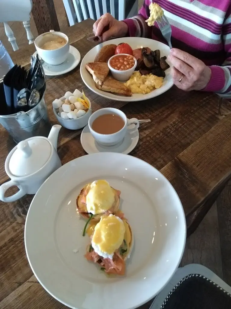 Menu_The Farmhouse Restaurant_Wood Street Village_image_6