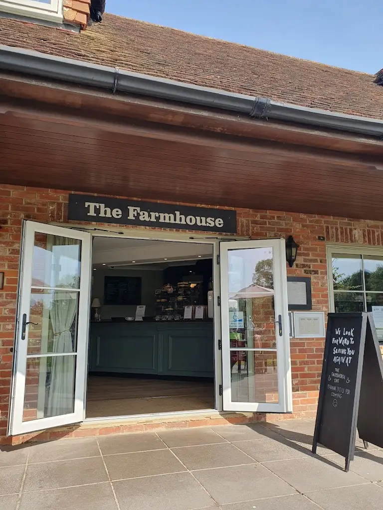 Payal Shah_The Farmhouse Restaurant_Wood Street Village_review