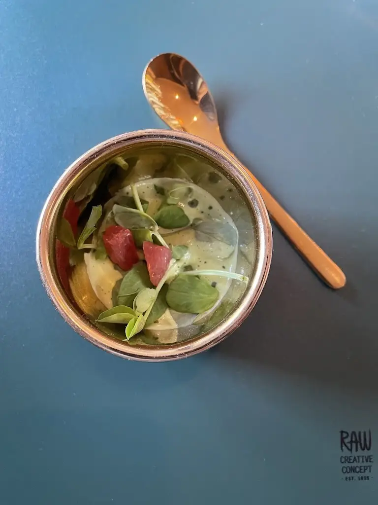 Menu_Ten Tables Restaurant_Wood Street Village_immagine_7