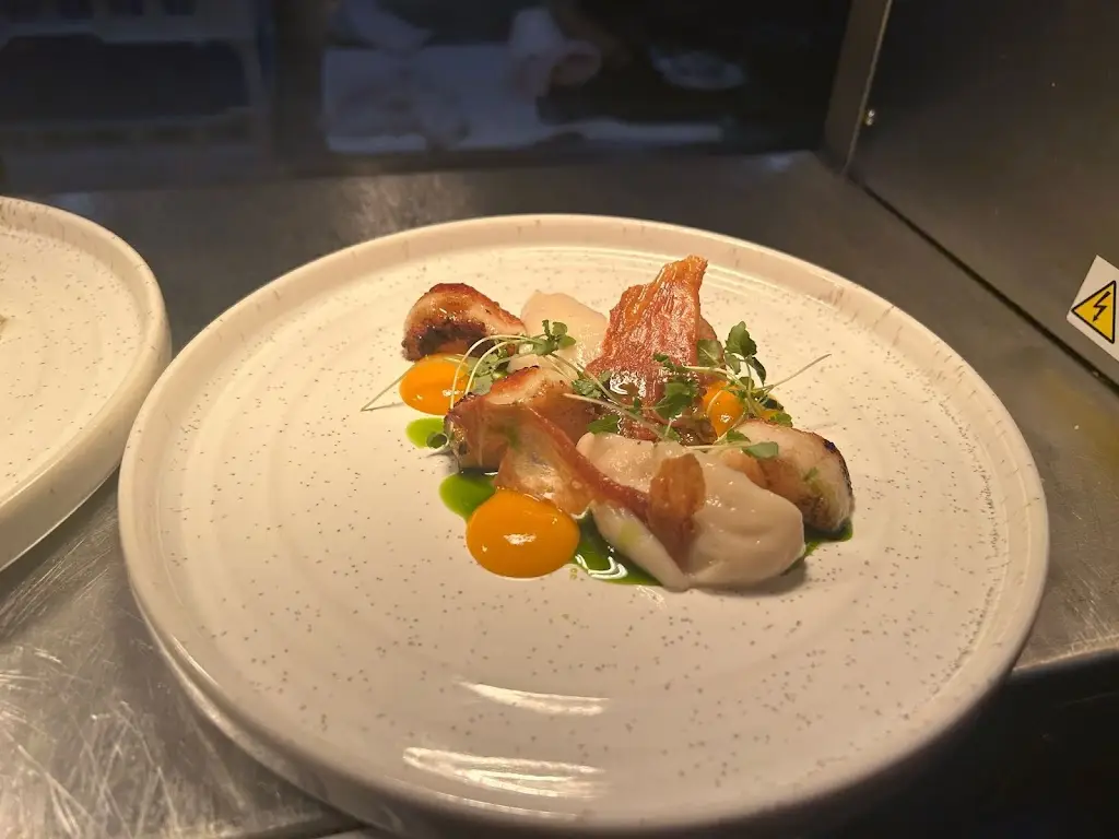 Ten Tables Restaurant ristorante a Wood Street Village