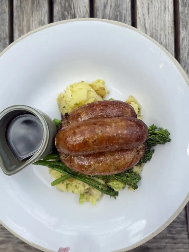 Saowanee_Worplesdon Place_Wood Street Village_recensione