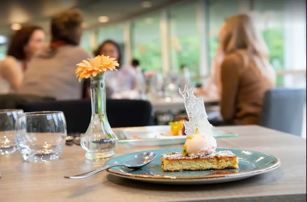 Lakeside Restaurant_Wood Street Village_slider_image_2