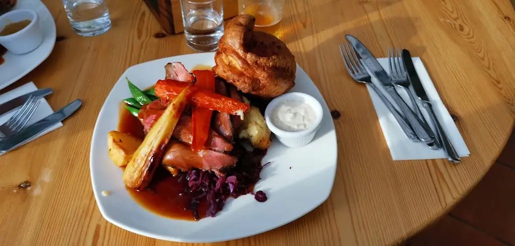 Menu_The Lifeboat Inn_Worlaby_image_7