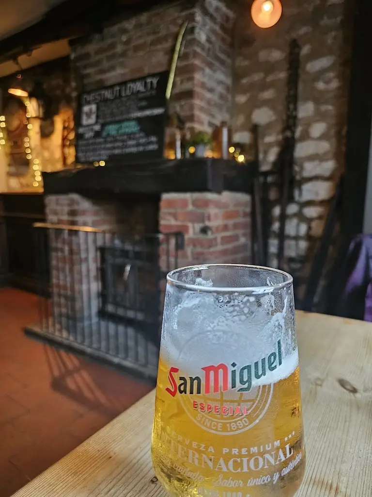 Menu_The Lifeboat Inn_Worlaby_image_9