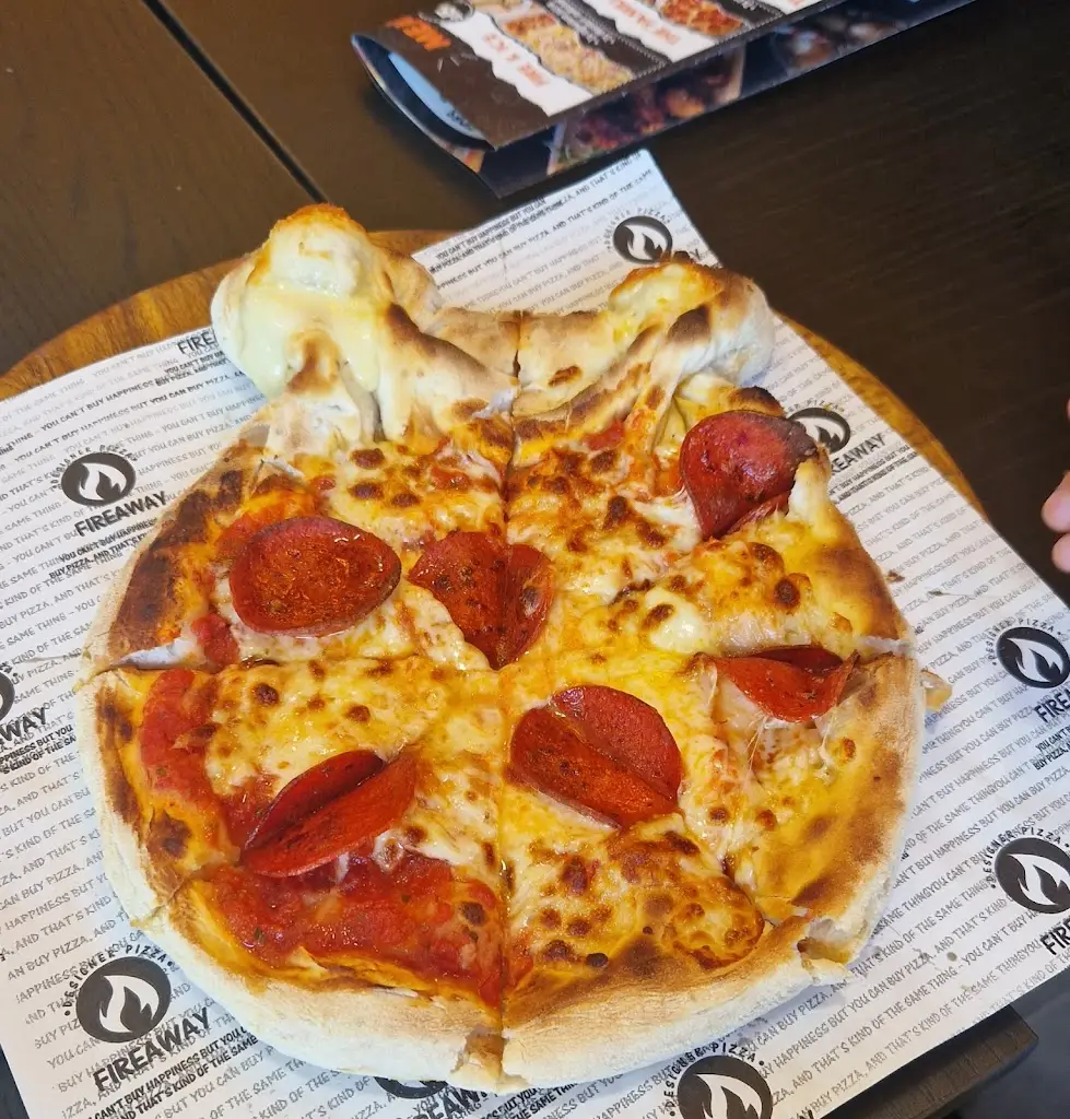 Sevi Loughran_Fireaway Wouldham_Wouldham_review