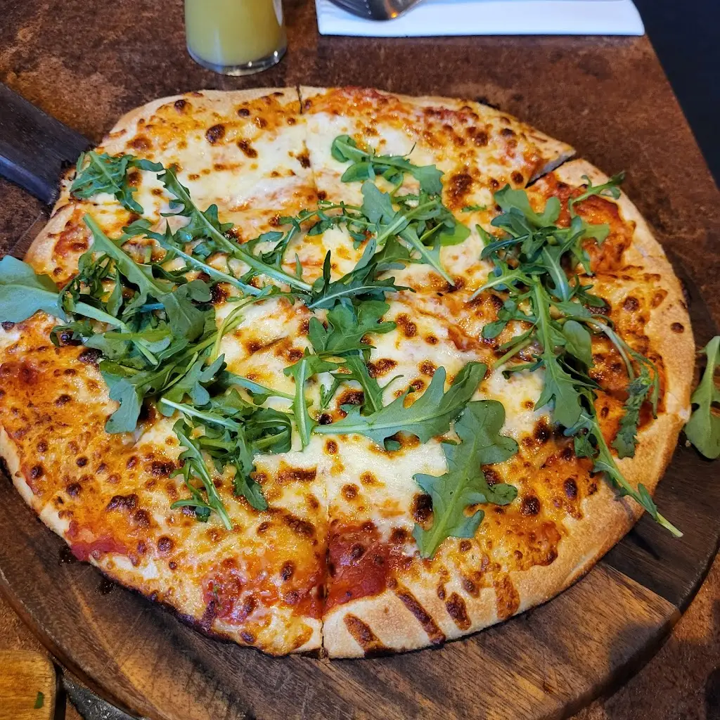 Zucci Mediterranean Bistro_Woodhall Spa_slider_image_3