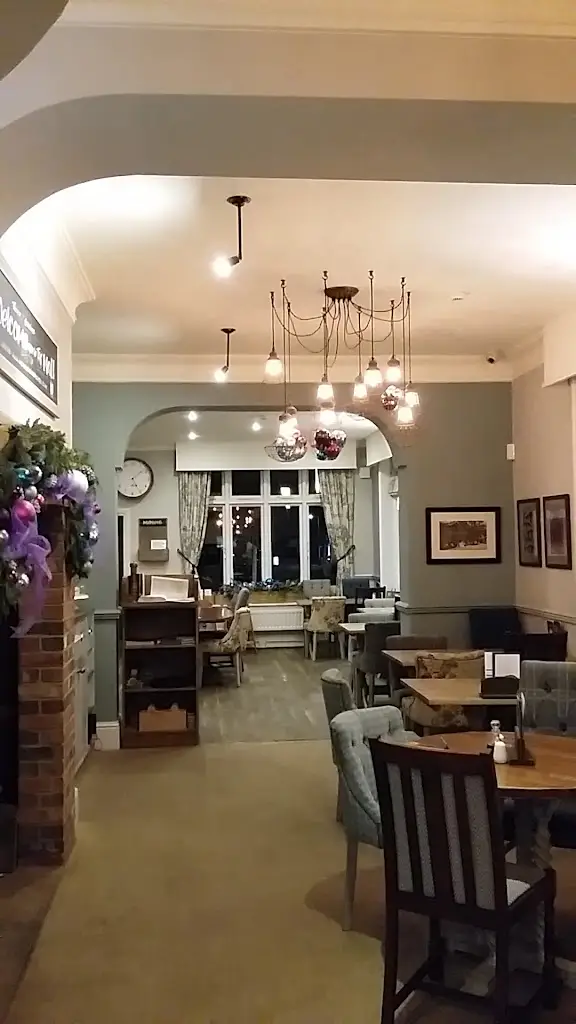 The Mall_Woodhall Spa_slider_image_2