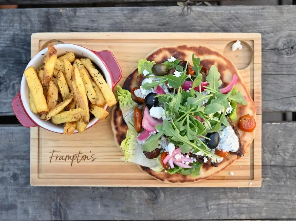 Frampton's_Bembridge_slider_image_3