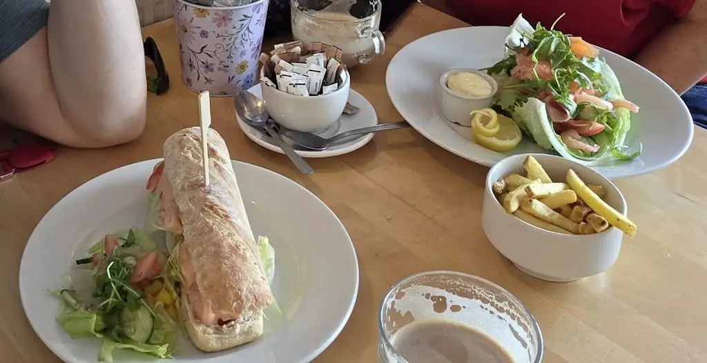 Nik Fradgley_Little Fox's_Bembridge_review