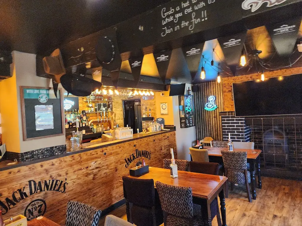 Smokin’ Jack’s_Wroxall_slider_image_1