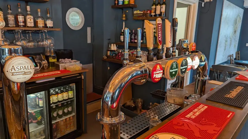 Carl Wakefield_The Pilot Boat Inn_Bembridge_review