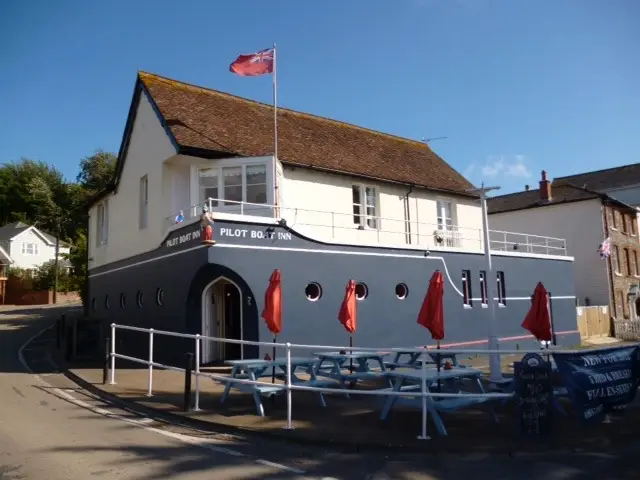 The Pilot Boat Inn_Bembridge_slider_image_3
