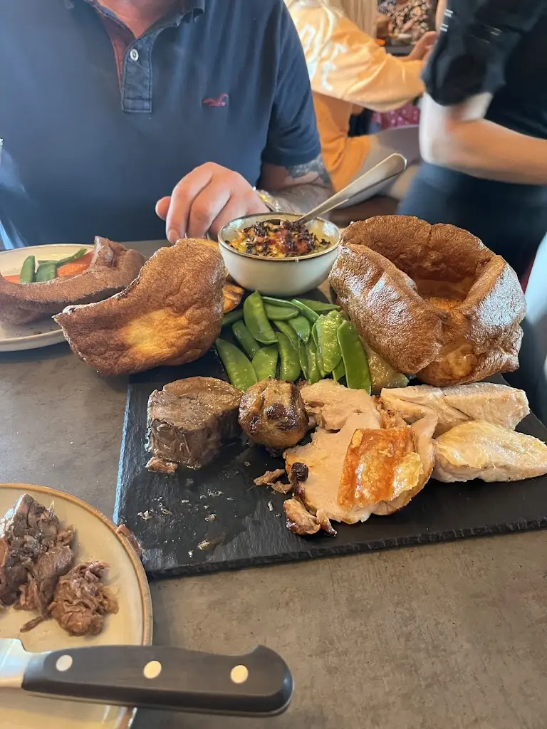 Menu_Retreat on the Row_Woodsetts_immagine_8