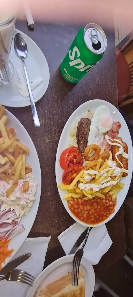 Vaida Dapseviciene_Jennys Cafe & Grill_Woodsetts_review