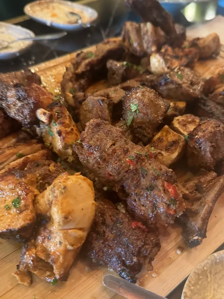 Alex Sayer_Hadigari Mediterranean Bar & Grill_Woodsetts_review