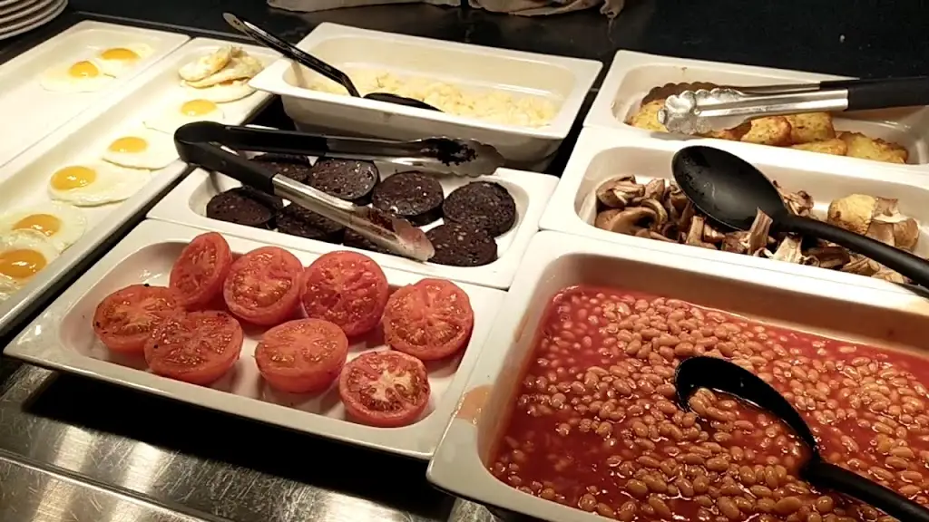 The Dukes Beefeater_Woodsetts_slider_image_2