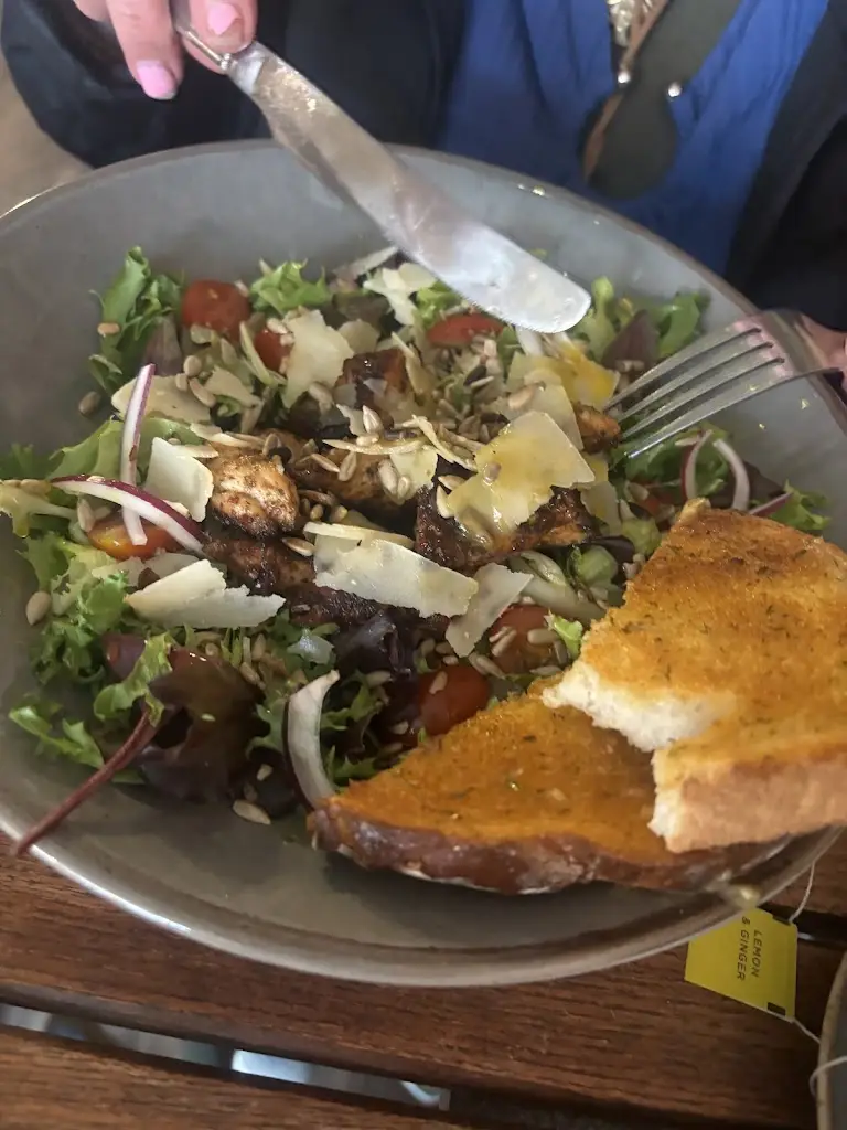 Rokhsona Nassiri_MeltAway_Woodsetts_review