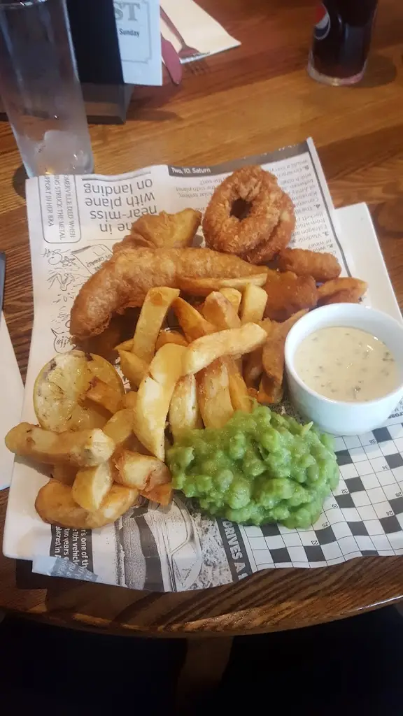 Menu_Three Legged Stool_Woodsetts_image_5