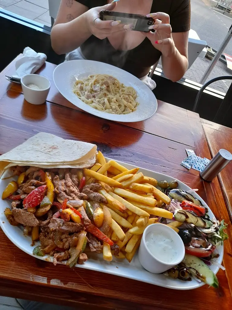 Menu_Alitalia Bistro_Woodsetts_image_3