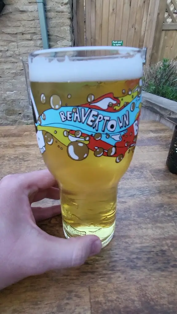 The Back Lane Tavern_Woodstock_slider_image_2