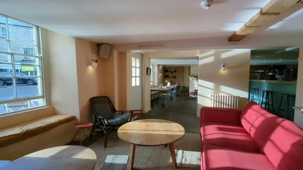 The Crown Inn_Woodstock_slider_image_2