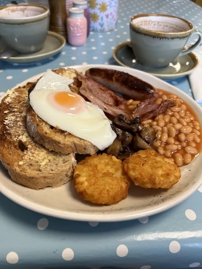 The Beehive Cafe, Wroughton_Wroughton_slider_image_3