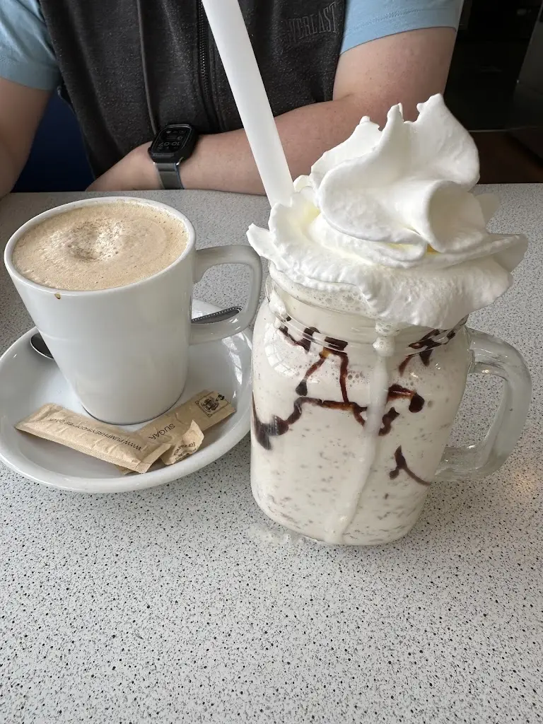 Emily w_Doddington Dairy Milk Bar_Wooler_review