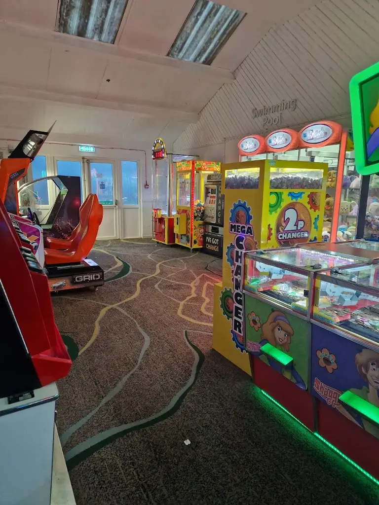 Adam Barnard_The Riverside Bar_Wooler_review